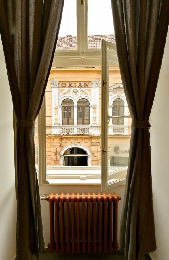Zada Studio - Old City Center ブラショフ エクステリア 写真